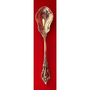 Lunt Eloquence Sterling Silver Sugar Spoon No Monograms 40 grams and 6 1/4 inch